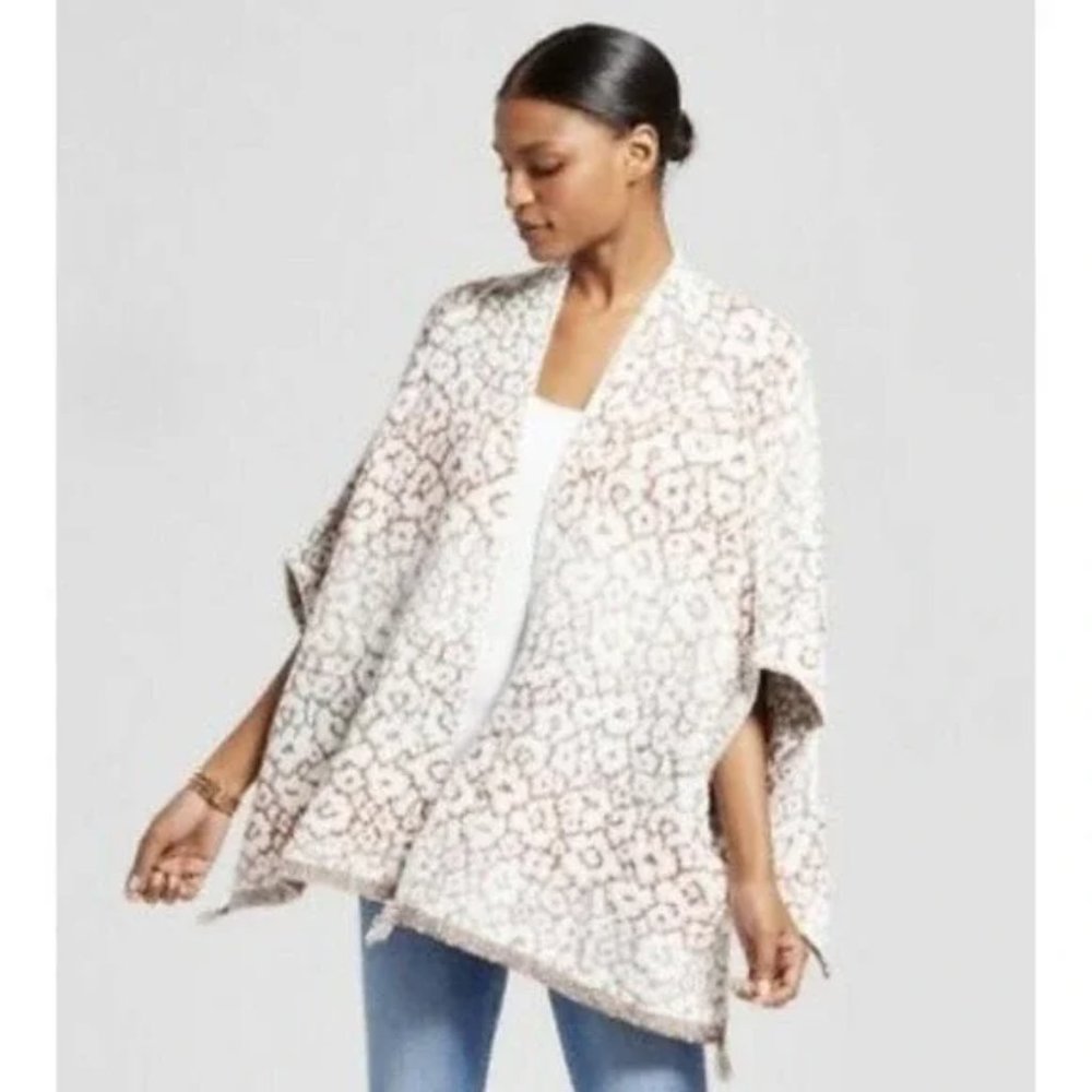 Knox Rose Poncho Cape Cardigan Sweater Tassel Boho Neutral Floral 2XL - Picture 14 of 15